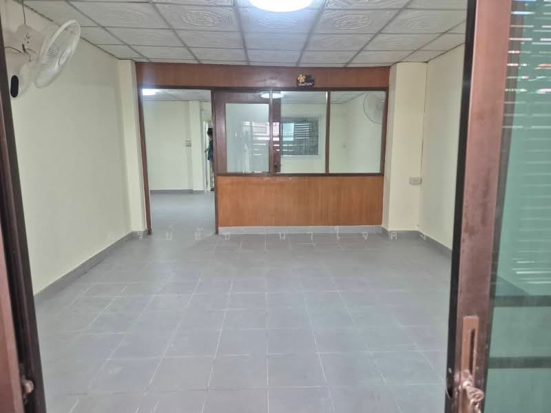 28,000, Bangkok, ซอยวชิรธรรมสาธิต, Bang Na, Bangkok, 3 Bedrooms, 25 sqm, Townhouse For Rent, by อริย์ธัช นาใจคง, 500465758 - DDproperty.com