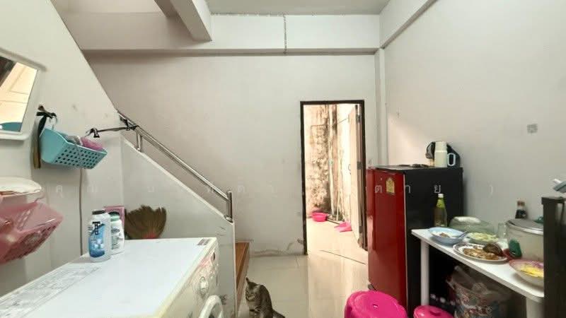 ทาวน์เฮ้าส์ 2 ชั้น เพชรเกษม 87 หนองแขม ทำเลดี, Samut Sakhon, เพชรเกษม, Om Noi, Krathum Baen, Samut Sakhon, 2 Bedrooms, 97 sqm, Townhouse For Sale, by คุณ นนทิตา ( ต่าย ), 500465760 - DDproperty.com