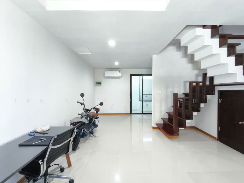 ทาวน์เฮ้าส์นวลจันทร์36 กรุงเทพมหานคร, Bangkok, Khan Na Yao, Bangkok, 2 Bedrooms, 100 sqm, Townhouse For Sale, by The Best Property ตั๊บ, 500465764 - DDproperty.com