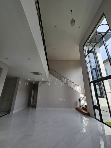 Narasiri Krungthep Kreetha, Bangkok, 69 Soi Pracha Ruamjai, Hua Mak, Bang Kapi, Bangkok, 4 Bedrooms, 554 sqm, Single Detached House For Sale, by Manapong Phromphitak, 500465786 - DDproperty.com