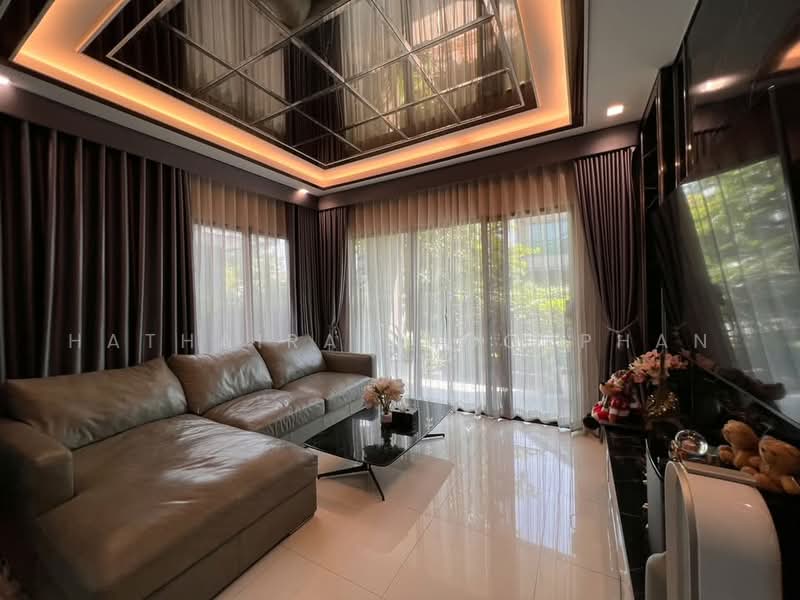 3-BR House, Bangkok, Saphan Sung, Bangkok, 3 Bedrooms, 247 sqm, Single Detached House For Sale, by Hathairat Rookphan, 500465794 - DDproperty.com