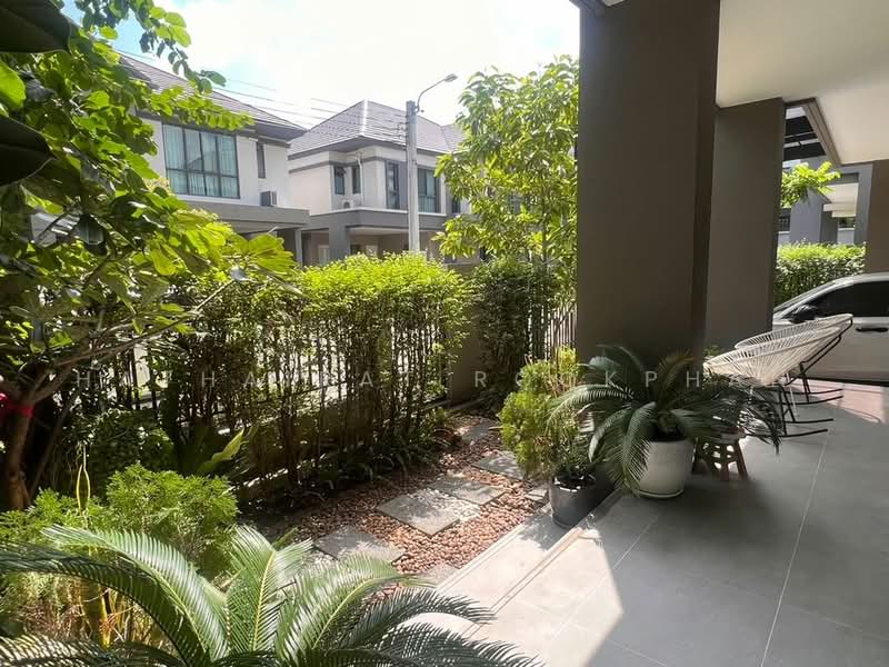 3-BR House, Bangkok, Saphan Sung, Bangkok, 3 Bedrooms, 247 sqm, Single Detached House For Sale, by Hathairat Rookphan, 500465794 - DDproperty.com