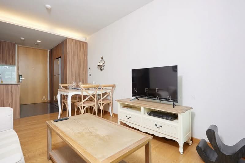 Via 31, Bangkok, Soi Sukhumvit 31, Khlong Tan Nua, Watthana, Bangkok, 2 Bedrooms, 70 sqm, Condo For Rent, by Natrinee Aphirachatanon, 500465801 - DDproperty.com