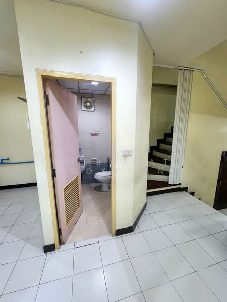 undefined, Bangkok, Wang Thonglang, Bangkok, 4 Bedrooms, 300 sqm, Townhouse For Sale, by Hathairat Rookphan, 500465835 - DDproperty.com