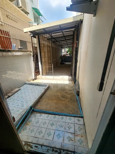 undefined, Bangkok, Wang Thonglang, Bangkok, 4 Bedrooms, 300 sqm, Townhouse For Sale, by Hathairat Rookphan, 500465835 - DDproperty.com