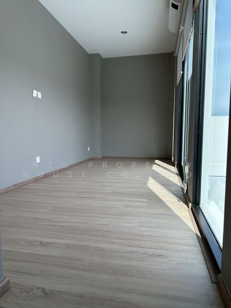 Nirvana DEFINE Krungthep Kreetha, Bangkok, Srinakarin-Romklao Road, Hua Mak, Bang Kapi, Bangkok, 3 Bedrooms, 203 sqm, Townhouse For Rent, by NTG Property House Co.,Ltd., 500465844 - DDproperty.com