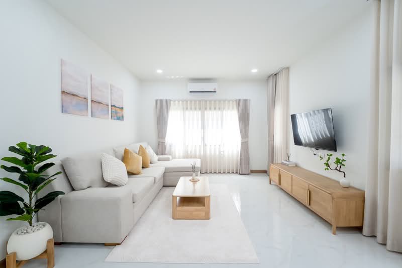 Ban Waen, Hang Dong District, Chiang Mai, Ban Waen, Hang Dong, Chiang Mai, 4 Bedrooms, 245 sqm, Single Detached House For Rent, by Surat Premsri, 500465892 - DDproperty.com