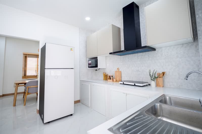 Ban Waen, Hang Dong District, Chiang Mai, Ban Waen, Hang Dong, Chiang Mai, 4 Bedrooms, 245 sqm, Single Detached House For Rent, by Surat Premsri, 500465892 - DDproperty.com