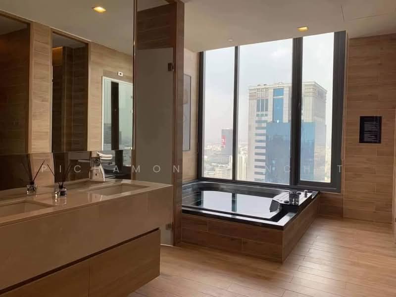 The Esse Asoke, Bangkok, 333 Soi Sukhumvit 21, Sukhumvit Road, Khlongtoei Nua, Watthana, Bangkok, 1 Bedroom, 47 sqm, Condo For Sale, by Pichamon Boonchit, 500465917 - DDproperty.com