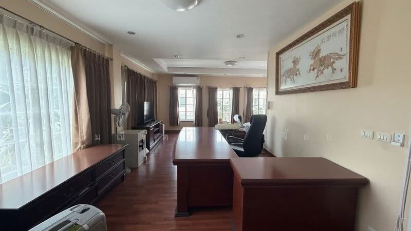 Urban Sathorn, Bangkok, Ratchaphruek Road, Bang Chak, Phasi Charoen, Bangkok, 3 Bedrooms, 300 sqm, Townhouse For Sale, by คุณ มณีรัตน์ ( เจี๊ยบ ), 500465919 - DDproperty.com