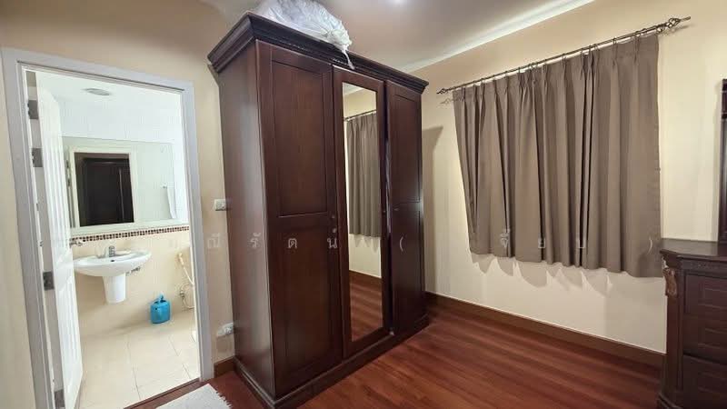Urban Sathorn, Bangkok, Ratchaphruek Road, Bang Chak, Phasi Charoen, Bangkok, 3 Bedrooms, 300 sqm, Townhouse For Sale, by คุณ มณีรัตน์ ( เจี๊ยบ ), 500465919 - DDproperty.com