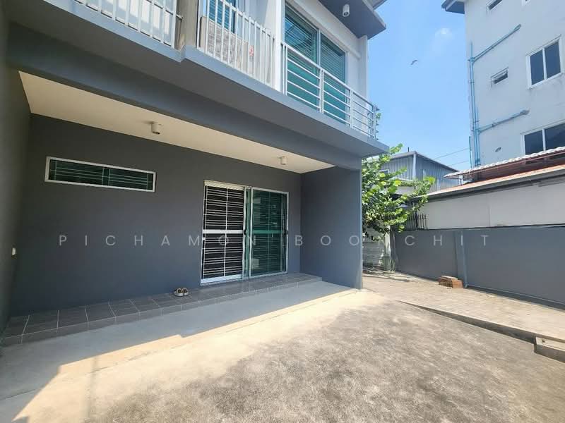 undefined, Bangkok, Bang Bon, Bangkok, 3 Bedrooms, 131 sqm, Townhouse For Sale, by Pichamon Boonchit, 500465932 - DDproperty.com