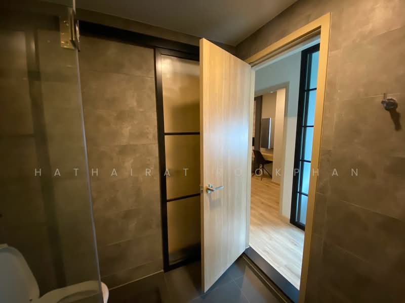 Brix Charan 64, Bangkok, 696 Charan Sanit Wong Road, Bang Yi Khan, Bang Phlat, Bangkok, 2 Bedrooms, 45 sqm, Condo For Sale, by Hathairat Rookphan, 500465945 - DDproperty.com