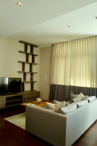 The Diplomat 39, Bangkok, 18 Soi Sukhumvit 39, Sukhumvit Road, Khlong Tan Nua, Watthana, Bangkok, 2 Bedrooms, 83 sqm, Condo For Rent, by Intouch Abhinorasaeth, 500465947 - DDproperty.com