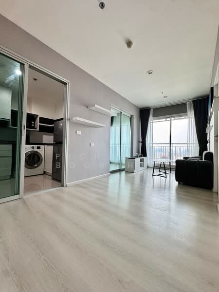 Life Ratchadapisek, Bangkok, 279 Ratchadapisaek Road, Huai Khwang, Bangkok, 2 Bedrooms, 46 sqm, Condo For Sale, by Pichamon Boonchit, 500465977 - DDproperty.com