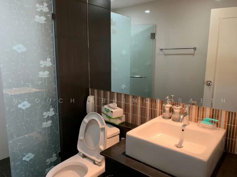 Tree Condo Sukhumvit 42, Bangkok, Soi Sukhumvit 42/1, Sukhumvit Road, Phra Kanong Nua, Watthana, Bangkok, 1 Bedroom, 47 sqm, Condo For Rent, by Intouch Abhinorasaeth, 500465992 - DDproperty.com