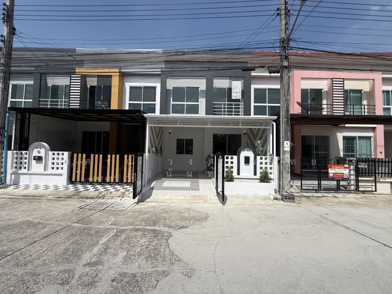 เพ็ญศิริ 4 ถนนเลียบวารี25/1 โคกแฝด หนองจอก คู้ขวา, กรุงเทพ, เลียบวารี25/1, โคกแฝด, หนองจอก, กรุงเทพ, 80 ตร.ม., ทาวน์เฮ้าส์ ขาย, โดย นภัสศรณ์ วงศ์สินไทยกร (นันท์), 500465993 - DDproperty.com