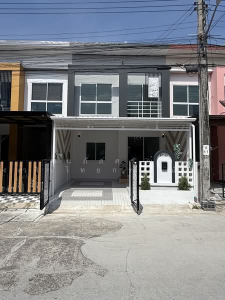 เพ็ญศิริ 4 ถนนเลียบวารี25/1 โคกแฝด หนองจอก คู้ขวา, กรุงเทพ, เลียบวารี25/1, โคกแฝด, หนองจอก, กรุงเทพ, 80 ตร.ม., ทาวน์เฮ้าส์ ขาย, โดย นภัสศรณ์ วงศ์สินไทยกร (นันท์), 500465993 - DDproperty.com