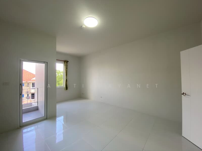 Four-story commercial building, Kantana Soi, Nonthaburi, Bang Yai, Nonthaburi, 4 Bedrooms, 92 sqm, Townhouse For Sale, by Kay Tippayanet, 500466070 - DDproperty.com