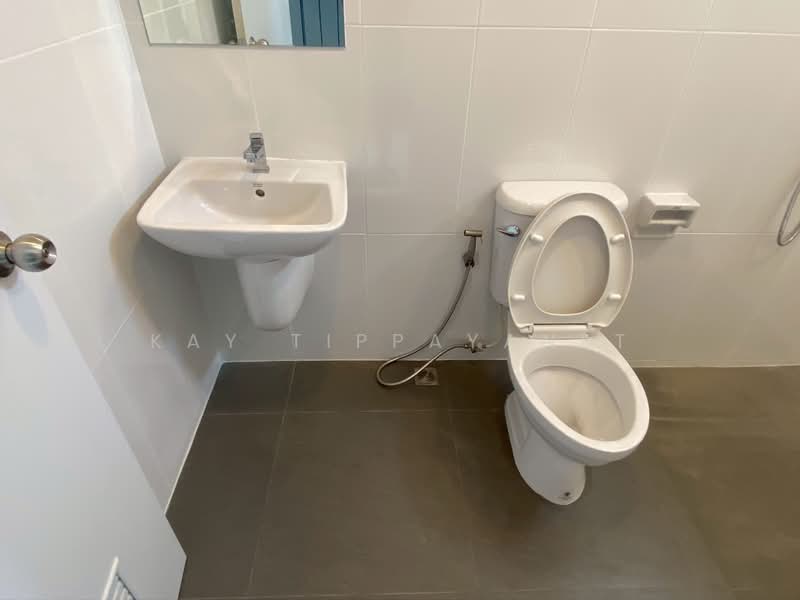 Four-story commercial building, Kantana Soi, Nonthaburi, Bang Yai, Nonthaburi, 4 Bedrooms, 92 sqm, Townhouse For Sale, by Kay Tippayanet, 500466070 - DDproperty.com