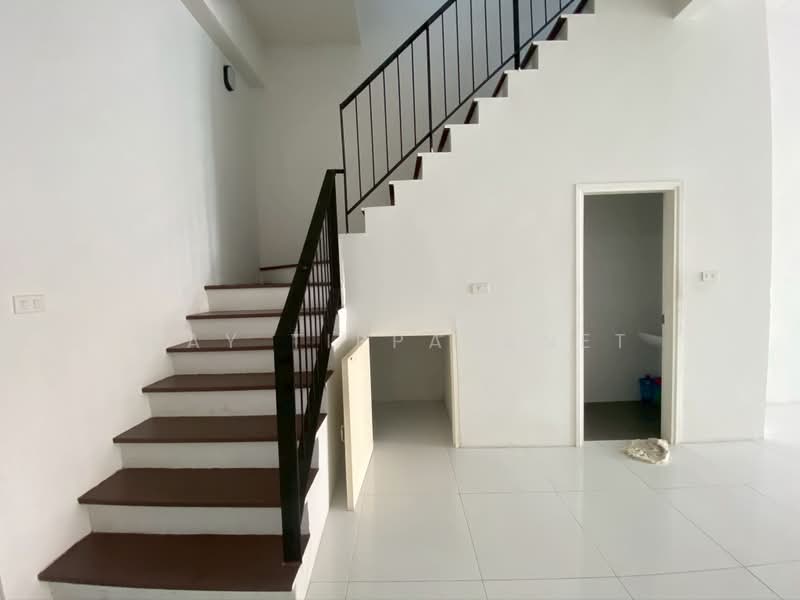 Four-story commercial building, Kantana Soi, Nonthaburi, Bang Yai, Nonthaburi, 4 Bedrooms, 92 sqm, Townhouse For Sale, by Kay Tippayanet, 500466070 - DDproperty.com