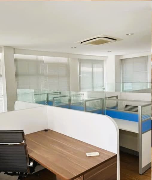 Baan Klang Krung Office Park Ladprao 71, Bangkok, ซอยลาดพร้าว 71 Nak Niwas Road, Lat Phrao, Bangkok, 4 Bedrooms, 493 sqm, Townhouse For Rent, by NTG Property House Co.,Ltd., 500466076 - DDproperty.com