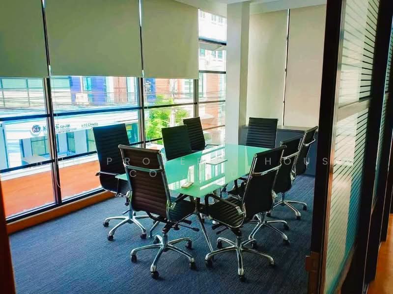 Baan Klang Krung Office Park Ladprao 71 : บ้านกลางกรุง ออฟฟิศ พาร์ค ลาดพร้าว 71, กรุงเทพ, ซอยลาดพร้าว 71 ถนนนาคนิวาส, ลาดพร้าว, กรุงเทพ, 493 ตร.ม., ทาวน์เฮ้าส์ ให้เช่า, โดย NTG Property House Co.,Ltd., 500466076 - DDproperty.com