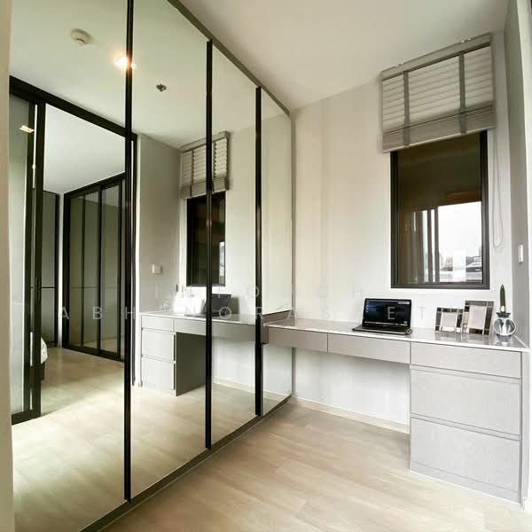 Life One Wireless, Bangkok, 1 Wireless Road, Lumphini, Pathum Wan, Bangkok, 1 Bedroom, 35 sqm, Condo For Sale, by Intouch Abhinorasaeth, 500466109 - DDproperty.com