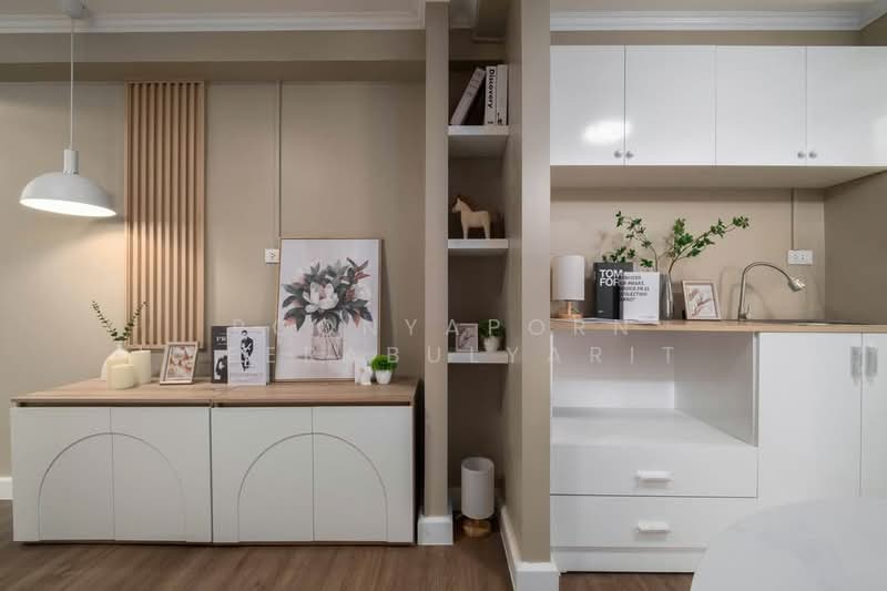 Century Park, Bangkok, 49 22 Vibhavadi-Rangsit Road, Jom Phon, Chatuchak, Bangkok, 2 Bedrooms, 49 sqm, Condo For Sale, by Poonyaporn Veerabulyarit, 500466124 - DDproperty.com