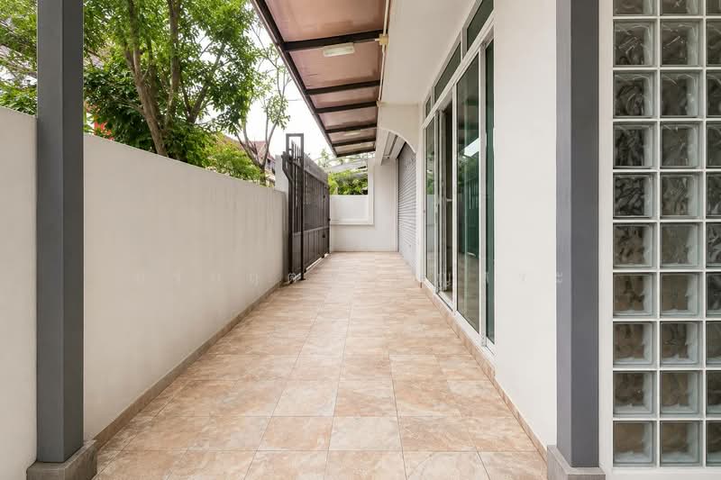 Baan Rangsiya.: หมู่บ้านรังสิยา, Bangkok, รามอินทรา 74, Khan Na Yao, Bangkok, 3 Bedrooms, 140 sqm, Semi-Detached House (Twin House) For Sale, by กรกฤตย์ บุญสระ, 500466137 - DDproperty.com