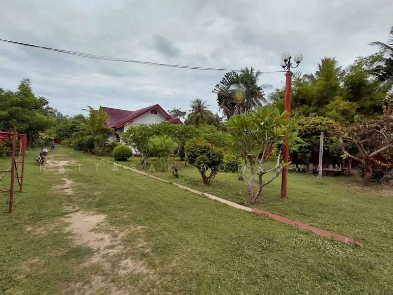 4-BR House, Chon Buri (Pattaya), Ta Khian Tia, Bang Lamung (Pattaya), Chon Buri (Pattaya), 4 Bedrooms, 220 sqm, Single Detached House For Sale, by Nattasak Poosuwan, 500466138 - DDproperty.com