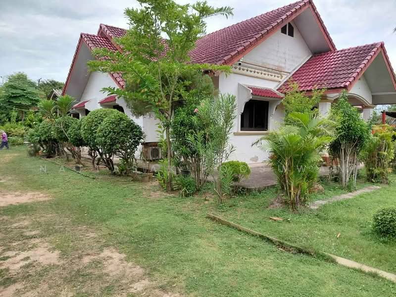 4-BR House, Chon Buri (Pattaya), Ta Khian Tia, Bang Lamung (Pattaya), Chon Buri (Pattaya), 4 Bedrooms, 220 sqm, Single Detached House For Sale, by Nattasak Poosuwan, 500466138 - DDproperty.com