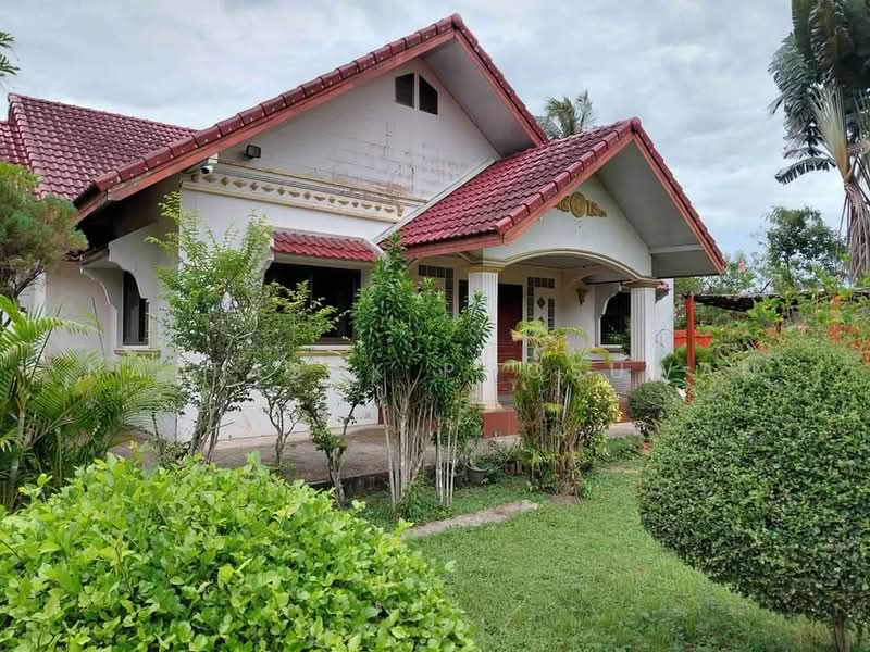 4-BR House, Chon Buri (Pattaya), Ta Khian Tia, Bang Lamung (Pattaya), Chon Buri (Pattaya), 4 Bedrooms, 220 sqm, Single Detached House For Sale, by Nattasak Poosuwan, 500466138 - DDproperty.com