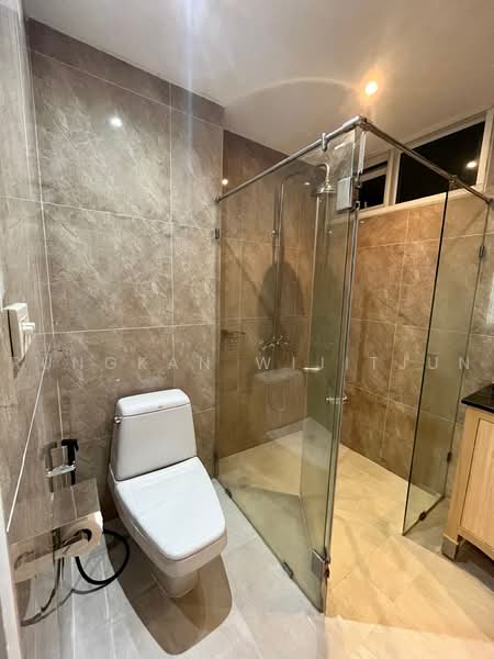 The Empire Place, Bangkok, 88 Narathiwatratchanakharin Road, Thung Maha Mek, Sathon, Bangkok, 1 Bedroom, 66 sqm, Condo For Sale, by Rungkan Wijitjun, 500466145 - DDproperty.com
