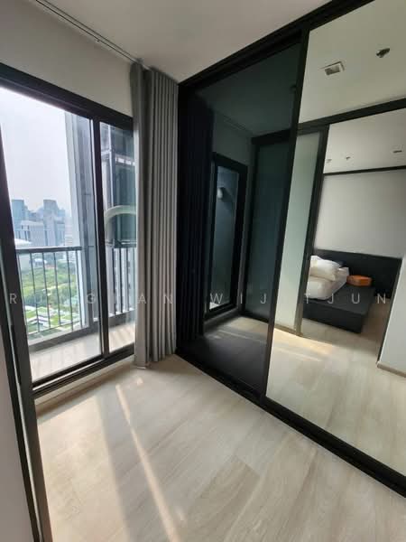 Life One Wireless, Bangkok, 1 Wireless Road, Lumphini, Pathum Wan, Bangkok, 1 Bedroom, 35 sqm, Condo For Sale, by Rungkan Wijitjun, 500466147 - DDproperty.com