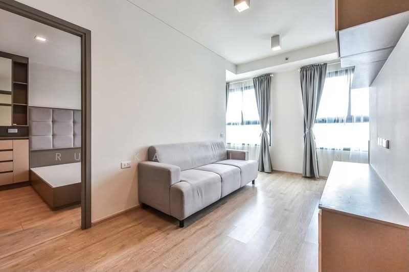 IDEO Sathorn-Wongwian Yai, Bangkok, 219 Soi Krung Thonburi 1, Khlong Ton Sai, Khlong San, Bangkok, 2 Bedrooms, 54 sqm, Condo For Sale, by Rungkan Wijitjun, 500466162 - DDproperty.com