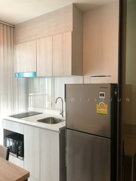 Life Pinklao, Bangkok, Boromarajonani Road, Bang Bamru, Bang Phlat, Bangkok, 1 Bedroom, 31 sqm, Condo For Sale, by Rungkan Wijitjun, 500466172 - DDproperty.com