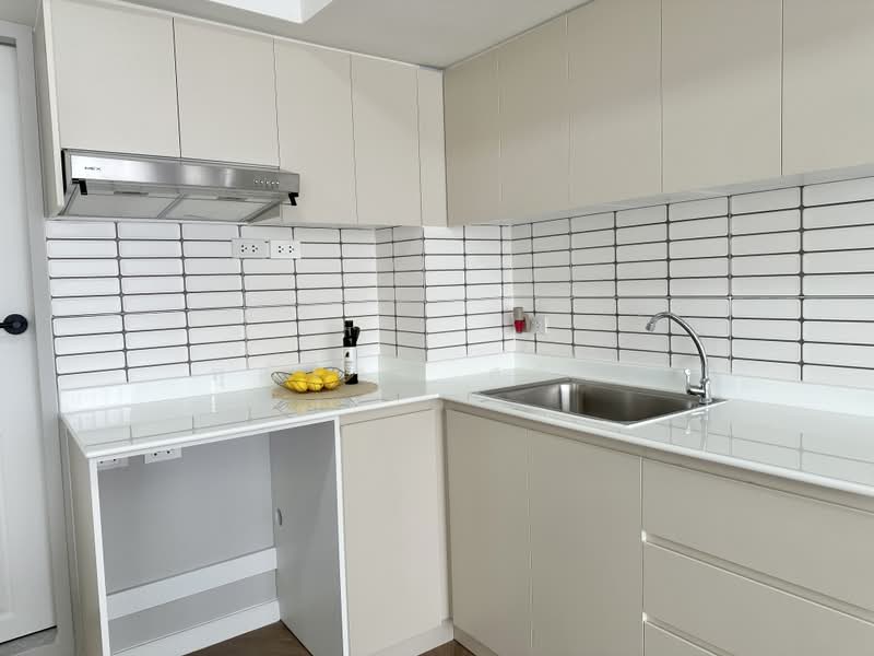 Subkaew Tower, Bangkok, 448 Soi Pracha Uthit 6 Pracha Uthit road, Huai Khwang, Bangkok, 2 Bedrooms, 63 sqm, Condo For Sale, by พุฒิโชติ ศรีวัง, 500466186 - DDproperty.com