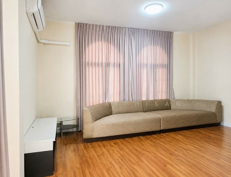 Casa City Ladprao, Bangkok, Soi Casa City Village Ladprao, Nawamin, Bueng Kum, Bangkok, 3 Bedrooms, 200 sqm, Townhouse For Rent, by Shaporn Supvilaiphisan, 500466223 - DDproperty.com