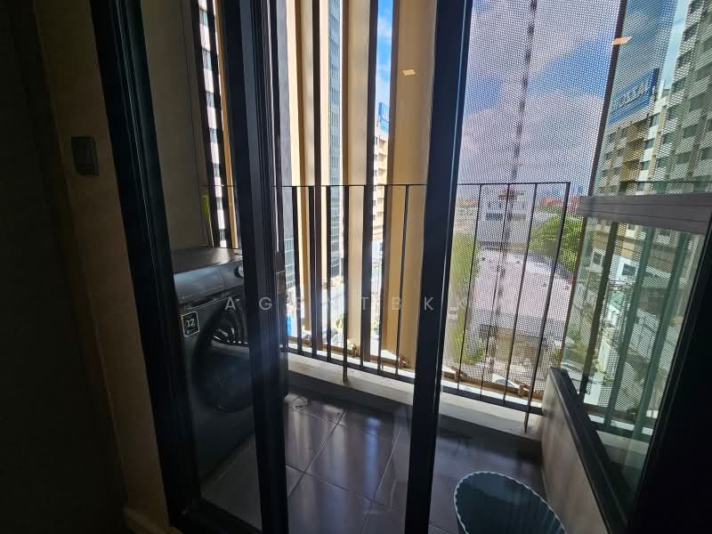 Atmoz Ratchada-Huaikwang, Bangkok, Saha Kan Pramun Alley, Wang Thonglang, Bangkok, 1 Bedroom, 24 sqm, Condo For Rent, by Agentbkk, 500466224 - DDproperty.com