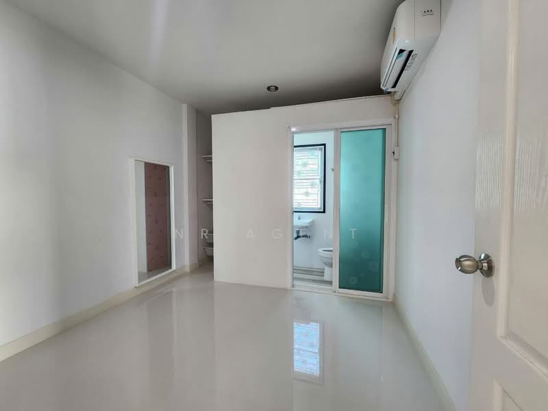 Bang Yai City, Nonthaburi, Bang Yai City Village Road, Sao Thong Hin, Bang Yai, Nonthaburi, 3 Bedrooms, 110 sqm, Townhouse For Sale, by NR AGENT, 500466226 - DDproperty.com