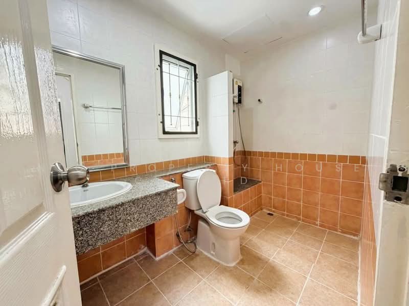 Supalai Ville Ekkamai-Ramindra, Bangkok, Ram Inthra Rd., Tha Rang, Bang Khen, Bangkok, 4 Bedrooms, 180 sqm, Single Detached House For Rent, by NTG Property House Co.,Ltd., 500466231 - DDproperty.com