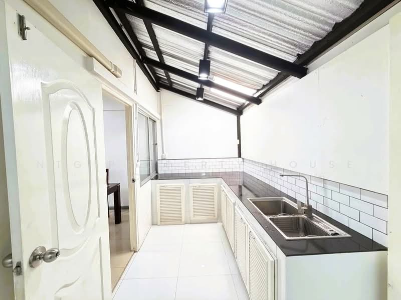 Supalai Ville Ekkamai-Ramindra, Bangkok, Ram Inthra Rd., Tha Rang, Bang Khen, Bangkok, 4 Bedrooms, 180 sqm, Single Detached House For Rent, by NTG Property House Co.,Ltd., 500466231 - DDproperty.com