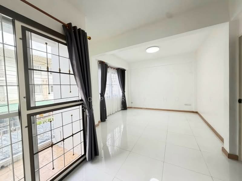Supalai Ville Ekkamai-Ramindra, Bangkok, Ram Inthra Rd., Tha Rang, Bang Khen, Bangkok, 4 Bedrooms, 180 sqm, Single Detached House For Rent, by NTG Property House Co.,Ltd., 500466231 - DDproperty.com