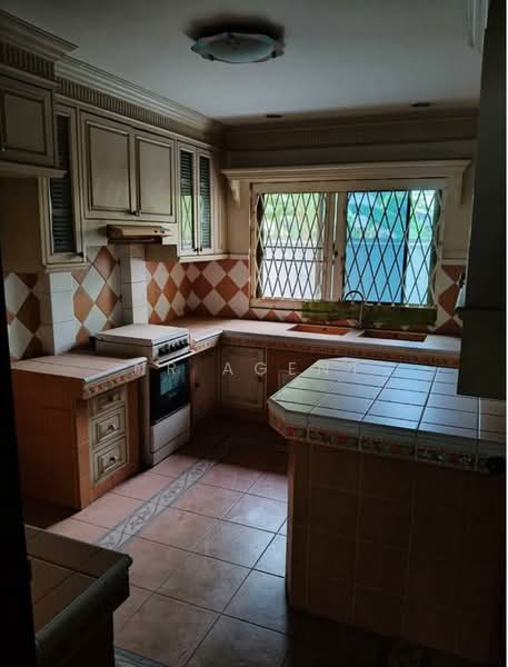 บ้านเดี่ยว 2 หลัง ติดกับมหาวิทยาลัยหอการค้า, Bangkok, Din Daeng, Bangkok, 7 Bedrooms, 400 sqm, Single Detached House For Sale, by NR AGENT, 500466232 - DDproperty.com