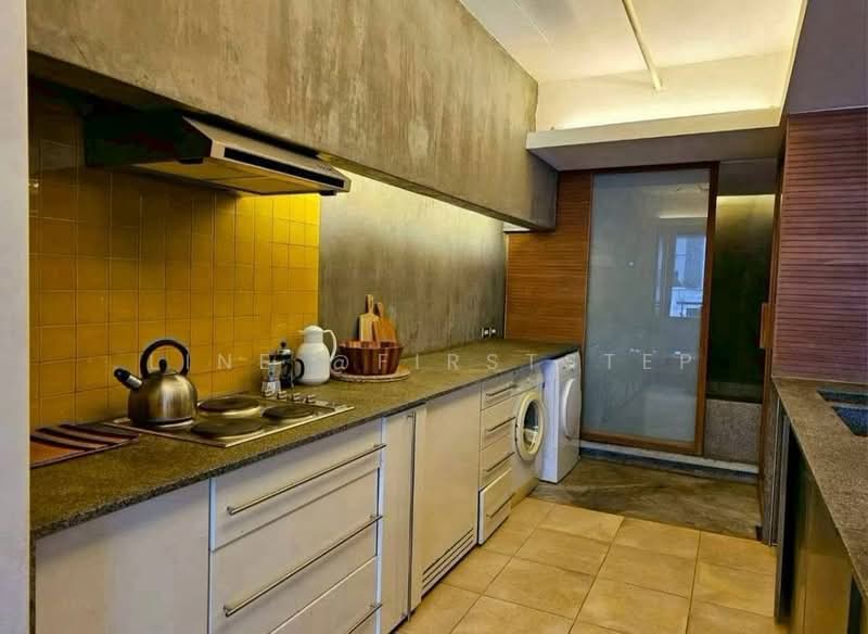 The Royal Place 1, Bangkok, Rajdamri, Lumphini, Pathum Wan, Bangkok, 1 Bedroom, 73 sqm, Condo For Rent, by LINE @firststep, 500466247 - DDproperty.com