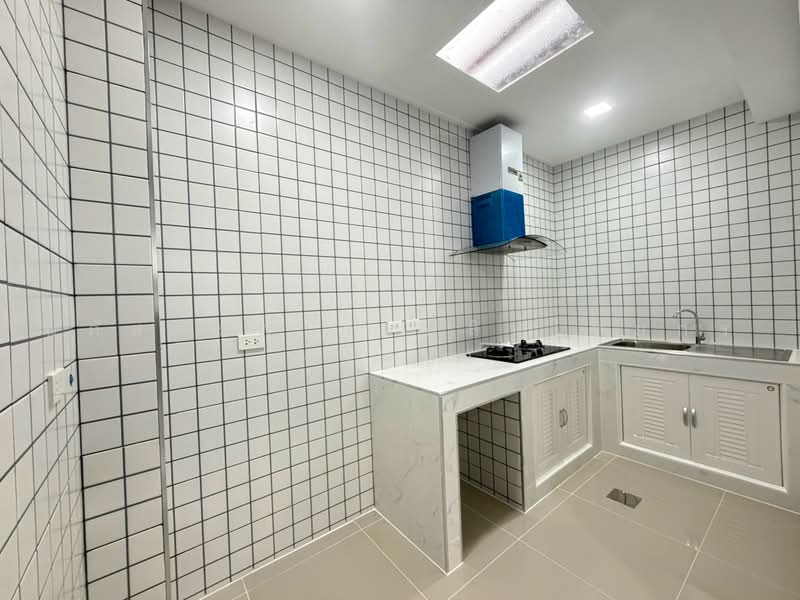 Muang Ramintra, Bangkok, Sam Wa Tawan Tok, Khlong Sam Wa, Bangkok, 2 Bedrooms, 80 sqm, Townhouse For Sale, by นภัสศรณ์ วงศ์สินไทยกร (นันท์), 500466252 - DDproperty.com