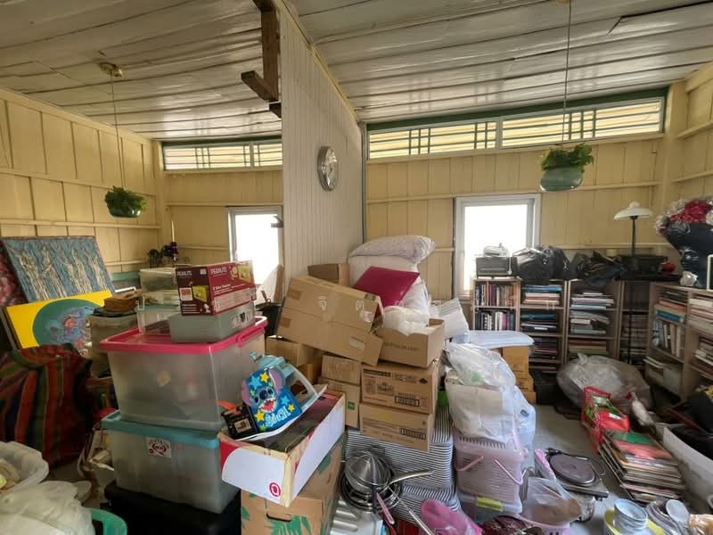 Wood house 2 bedroom plus separate maid house and garden around BTS Saphan Khwai, Bangkok, ประดิพัทธ์, Samsen Nai, Phaya Thai, Bangkok, 2 Bedrooms, 200 sqm, Single Detached House For Rent, by ปรีชา จิตต์สมนึก, 500466271 - DDproperty.com