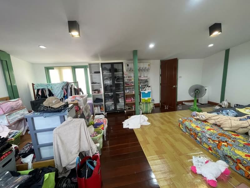 บ้านไม้ 2 ชั้น 2 ห้องนอนและเรือนชั้นเดียวในประดิพัทธ์ ไม่ไกลจากบีทีเอสสะพานควาย, กรุงเทพ, ประดิพัทธ์, สามเสนใน, พญาไท, กรุงเทพ, 200 ตร.ม., บ้านเดี่ยว ให้เช่า, โดย ปรีชา จิตต์สมนึก, 500466271 - DDproperty.com