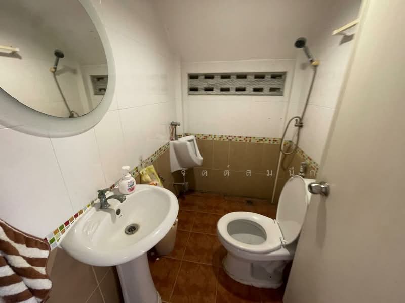 Wood house 2 bedroom plus separate maid house and garden around BTS Saphan Khwai, Bangkok, ประดิพัทธ์, Samsen Nai, Phaya Thai, Bangkok, 2 Bedrooms, 200 sqm, Single Detached House For Rent, by ปรีชา จิตต์สมนึก, 500466271 - DDproperty.com